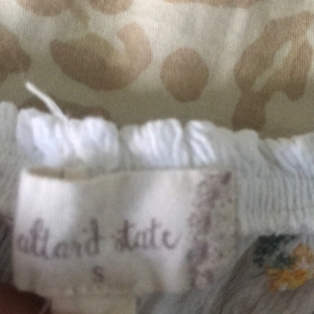 Top - Picture 2 of 5